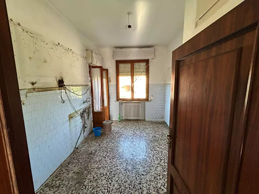 Immagine 17 di Appartamento in vendita  a Siena