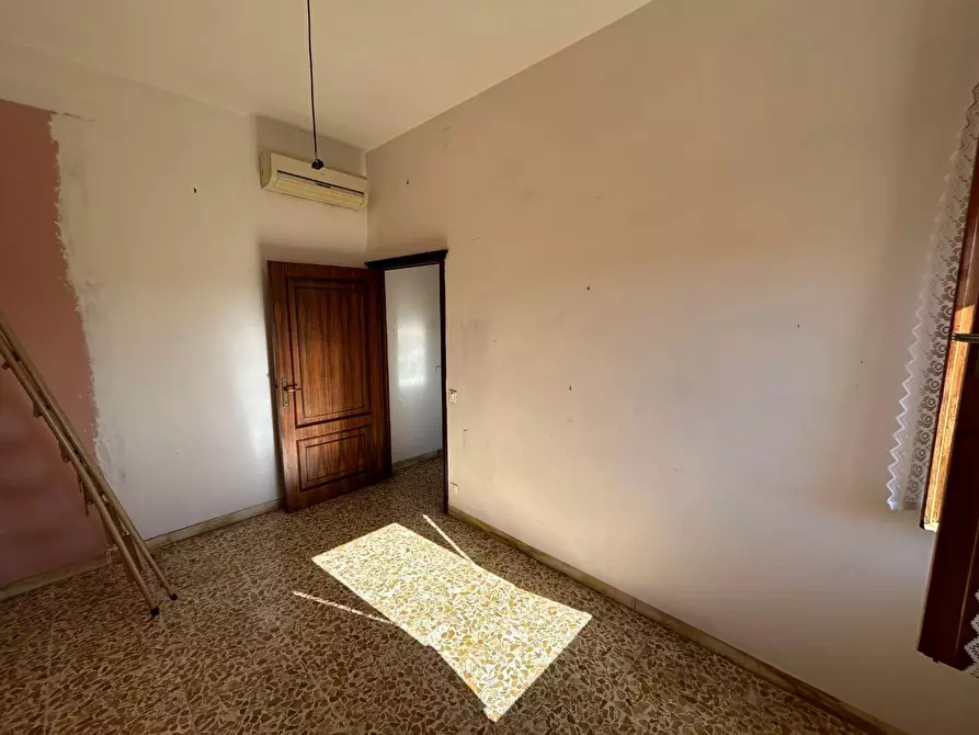 Immagine 12 di Appartamento in vendita  a Siena