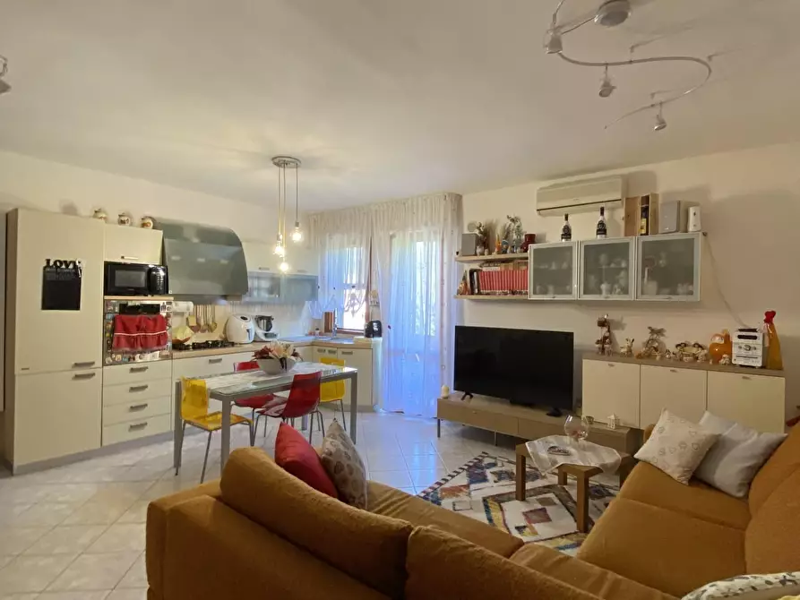 Immagine 3 di Appartamento in vendita  a Campiglia Marittima