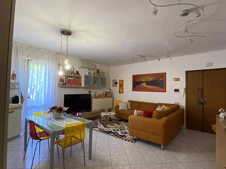 Immagine 2 di Appartamento in vendita  a Campiglia Marittima