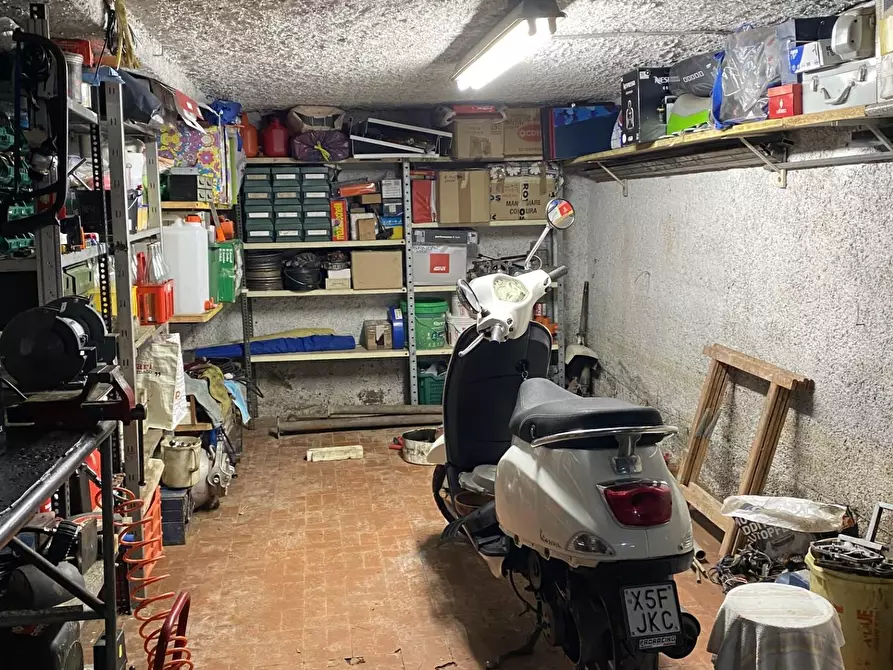 Immagine 20 di Appartamento in vendita  a Campiglia Marittima