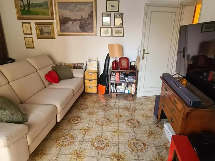 Immagine 24 di Appartamento in vendita  a Livorno