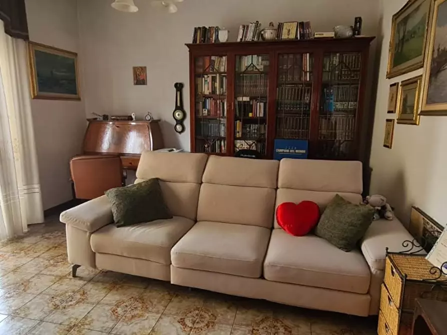 Immagine 22 di Appartamento in vendita  a Livorno