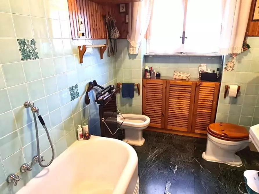 Immagine 19 di Appartamento in vendita  a Livorno