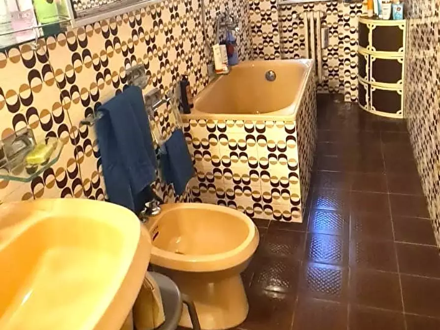 Immagine 29 di Appartamento in vendita  a Livorno