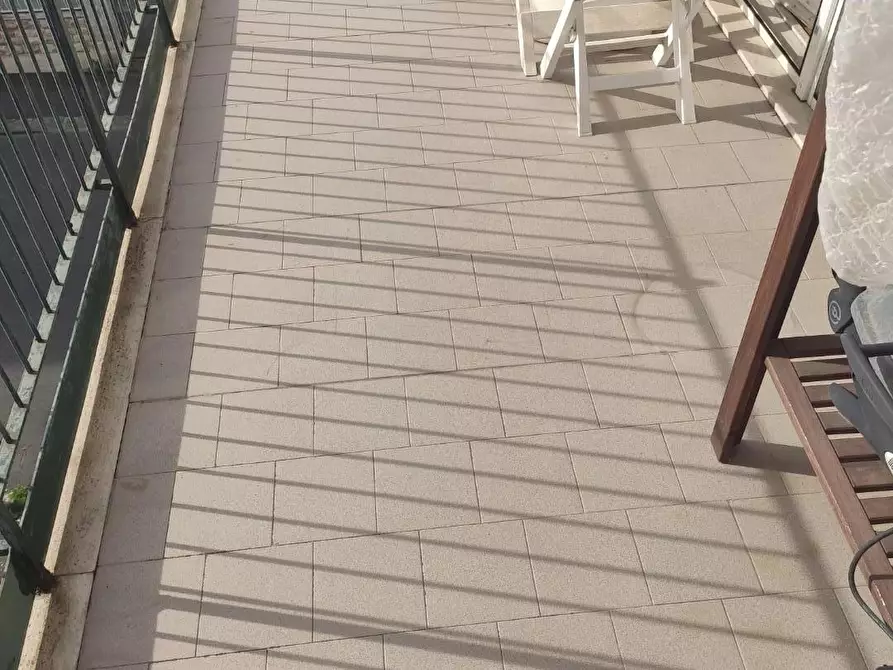 Immagine 38 di Appartamento in vendita  a Livorno