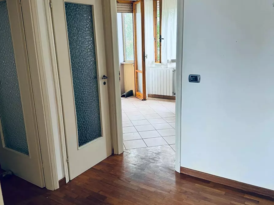 Immagine 17 di Appartamento in vendita  a Cascina