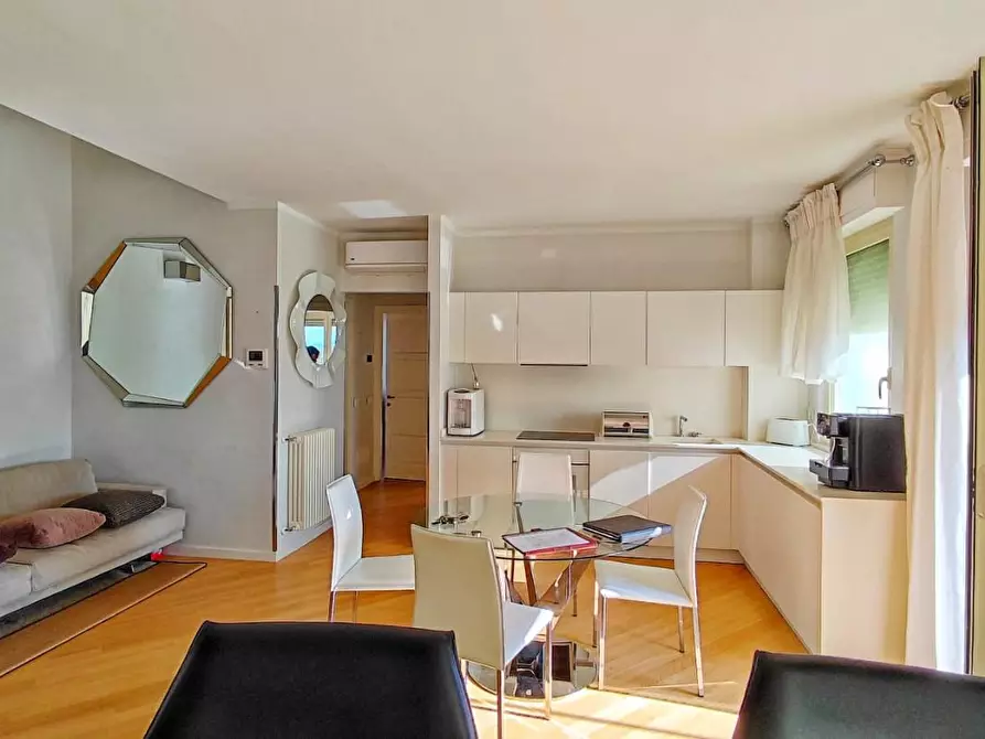 Immagine 6 di Mansarda in vendita  a Viareggio