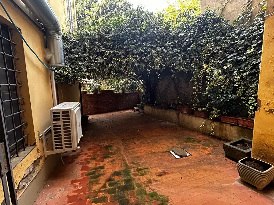 Immagine 30 di Palazzo in vendita  a San Miniato