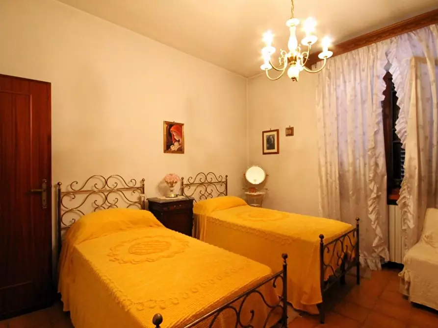 Immagine 20 di Villa in vendita  a Porcari