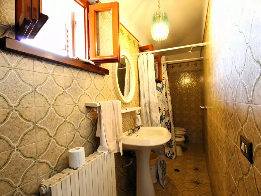 Immagine 24 di Villa in vendita  a Porcari