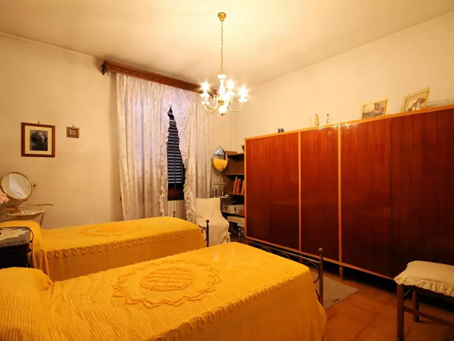 Immagine 19 di Villa in vendita  a Porcari