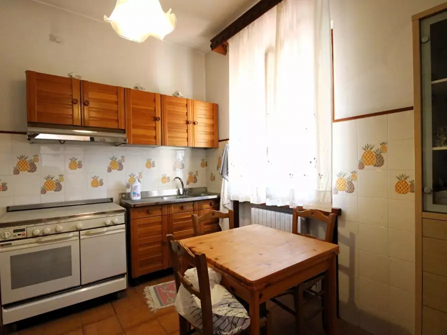 Immagine 16 di Villa in vendita  a Porcari