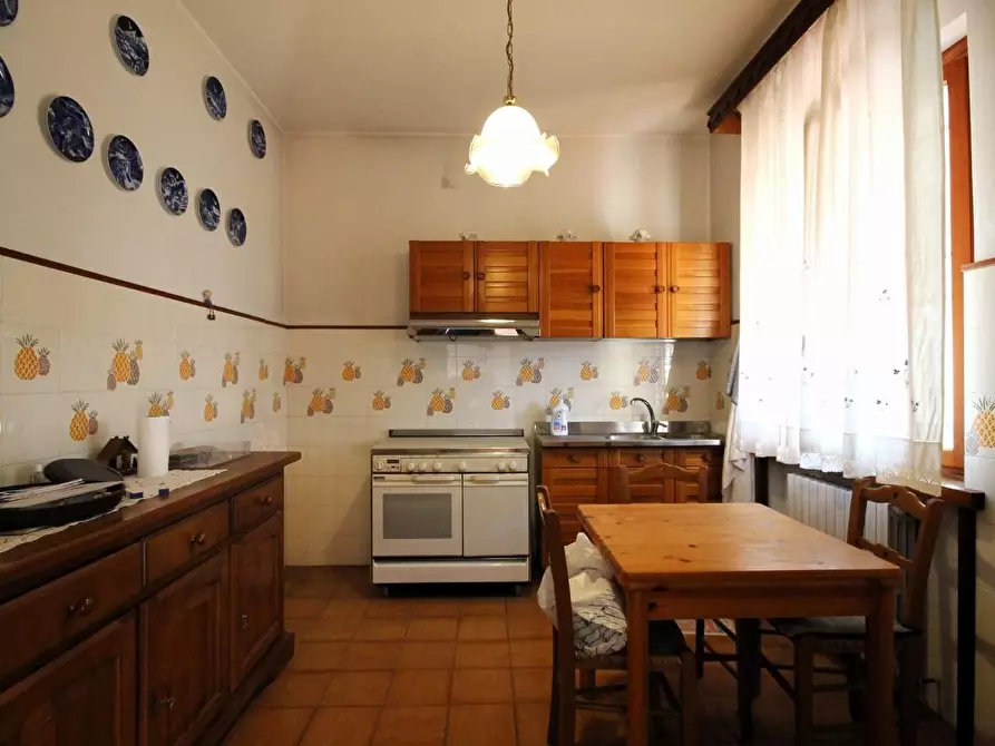 Immagine 15 di Villa in vendita  a Porcari