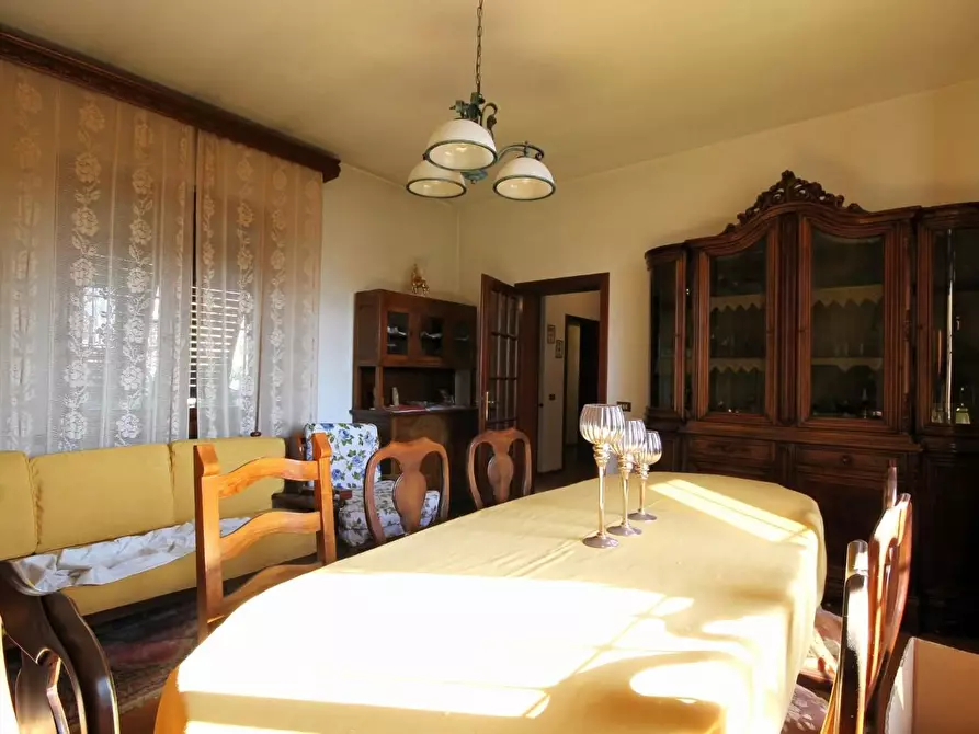 Immagine 13 di Villa in vendita  a Porcari