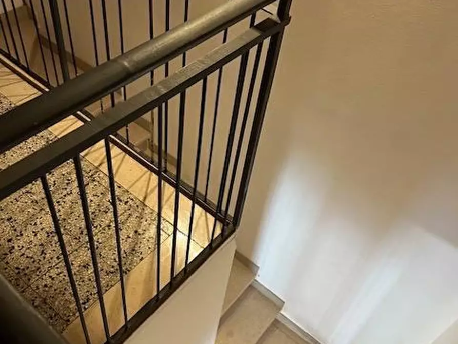 Immagine 35 di Villa in vendita  a Capraia E Limite