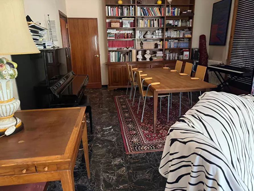 Immagine 25 di Villa in vendita  a Capraia E Limite