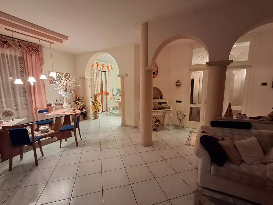 Immagine 17 di Appartamento in vendita  a Vinci