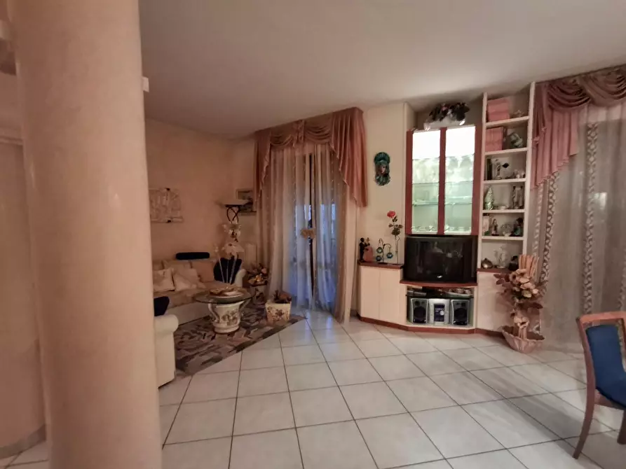 Immagine 12 di Appartamento in vendita  a Vinci