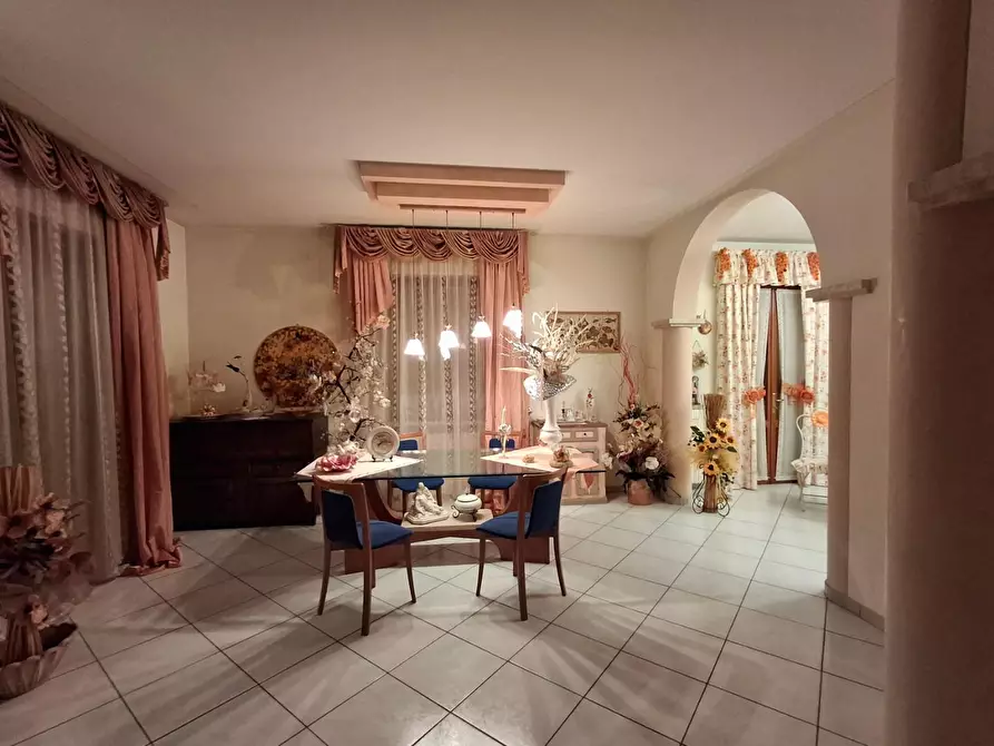 Immagine 18 di Appartamento in vendita  a Vinci