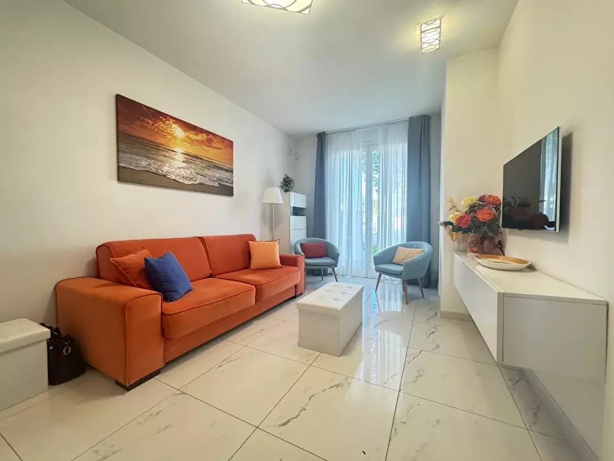 Immagine 4 di Casa bifamiliare in affitto  a Forte Dei Marmi