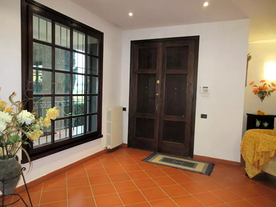 Immagine 2 di Villa in vendita  a Cerreto Guidi