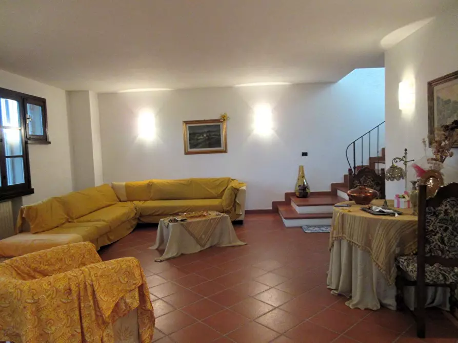 Immagine 3 di Villa in vendita  a Cerreto Guidi