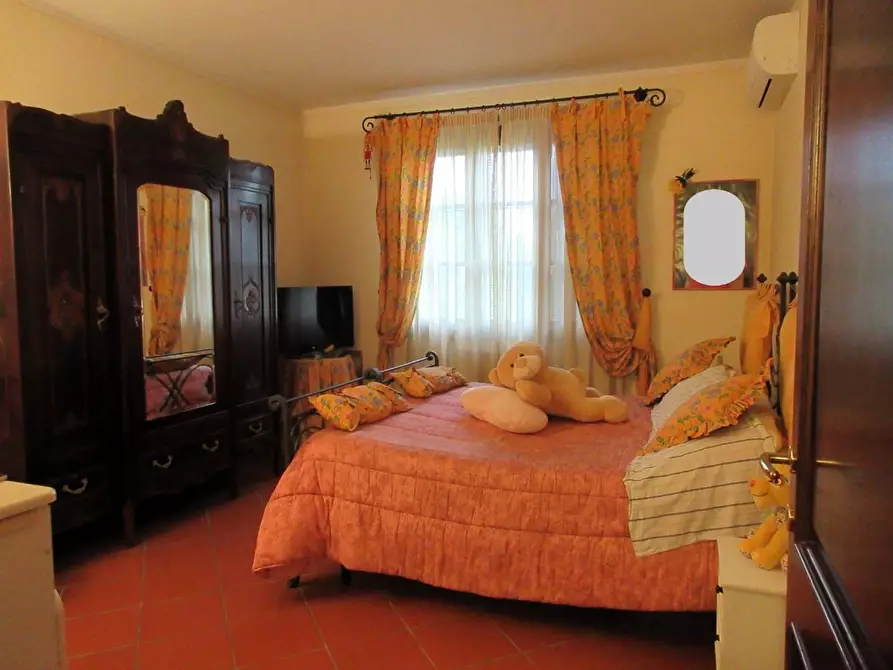 Immagine 8 di Villa in vendita  a Cerreto Guidi