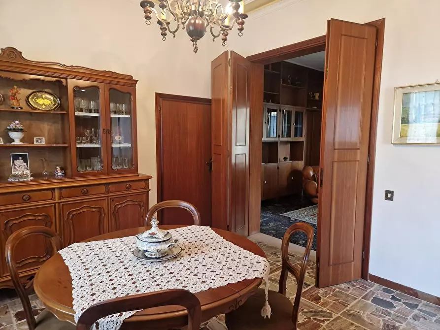 Immagine 5 di Villa in vendita  a Poggio A Caiano