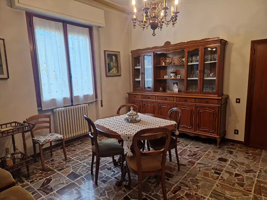 Immagine 3 di Villa in vendita  a Poggio A Caiano