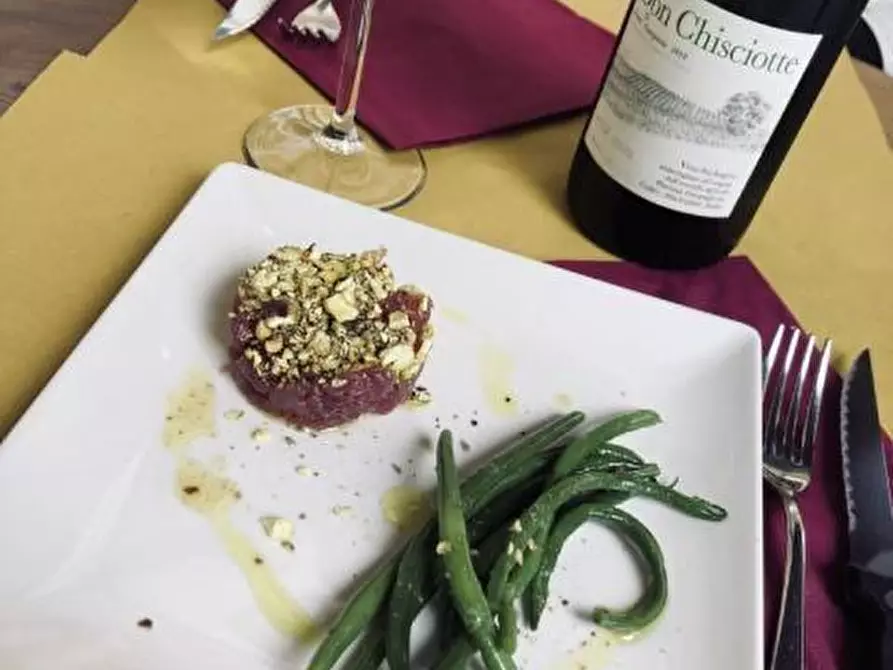 Immagine 4 di Attività commerciale in vendita  a Pisa