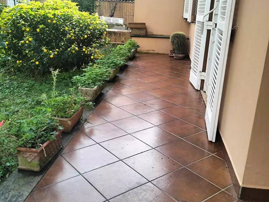 Immagine 26 di Villetta a schiera in vendita  a Livorno