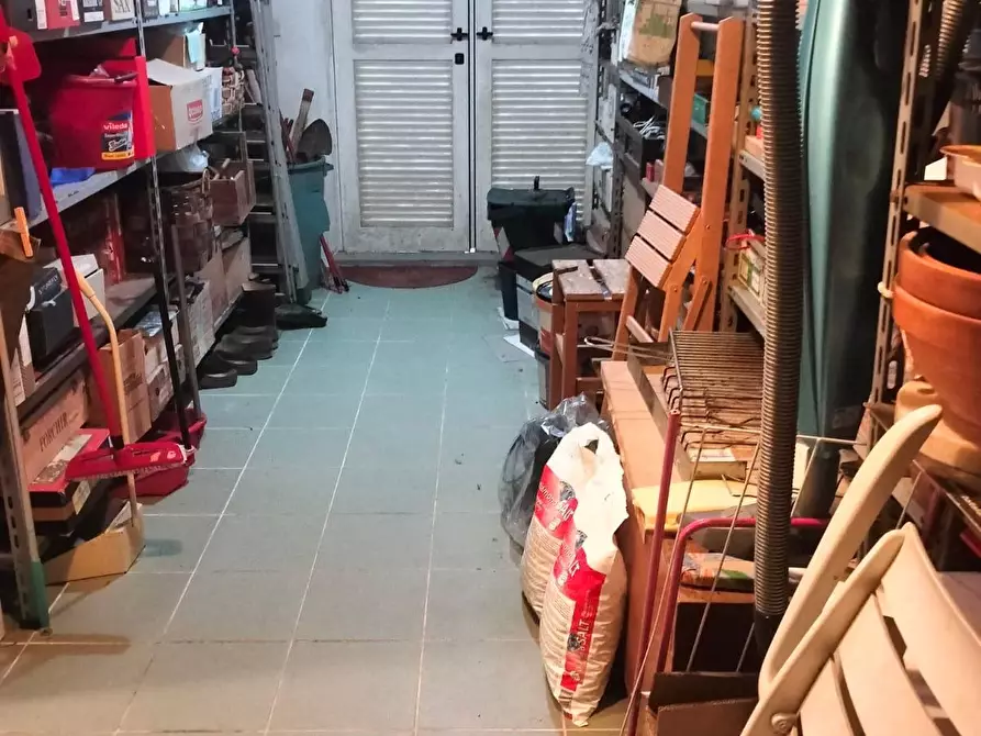 Immagine 80 di Villetta a schiera in vendita  a Livorno