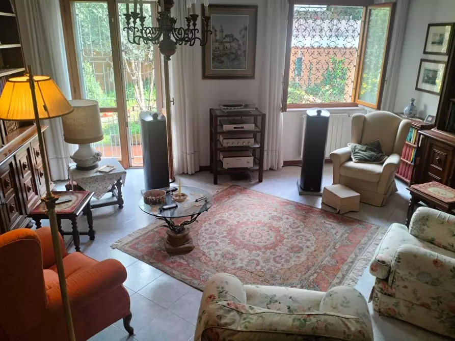 Immagine 35 di Villetta a schiera in vendita  a Livorno