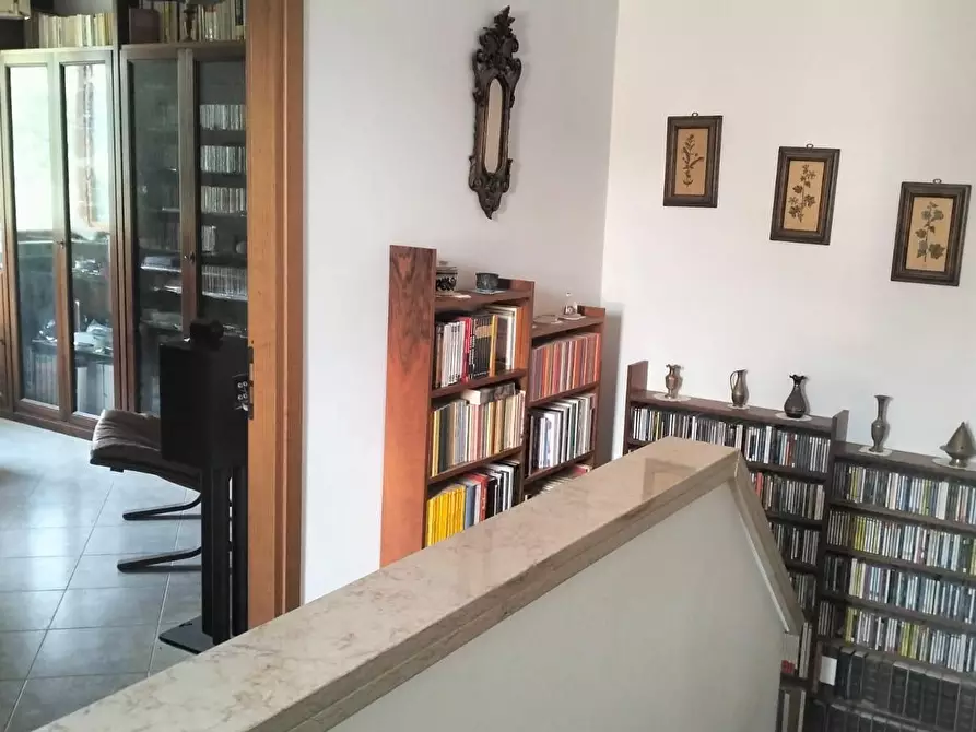 Immagine 48 di Villetta a schiera in vendita  a Livorno