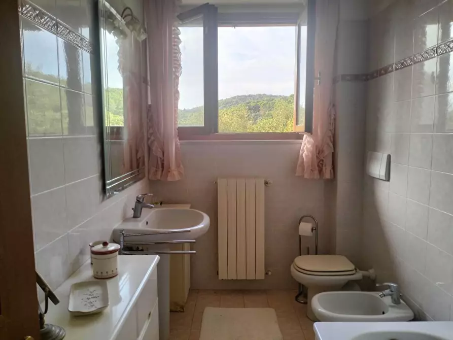 Immagine 73 di Villetta a schiera in vendita  a Livorno