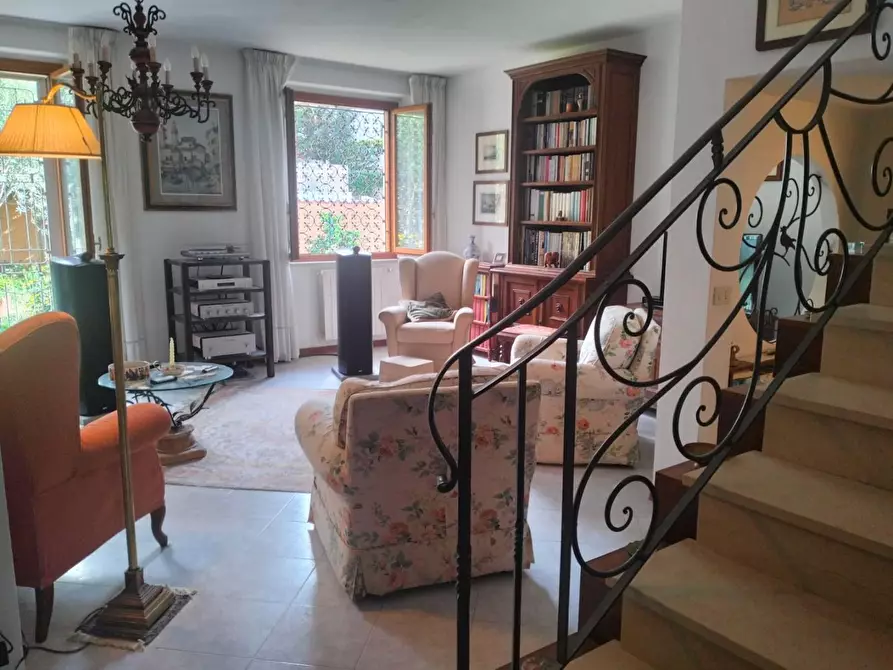 Immagine 36 di Villetta a schiera in vendita  a Livorno