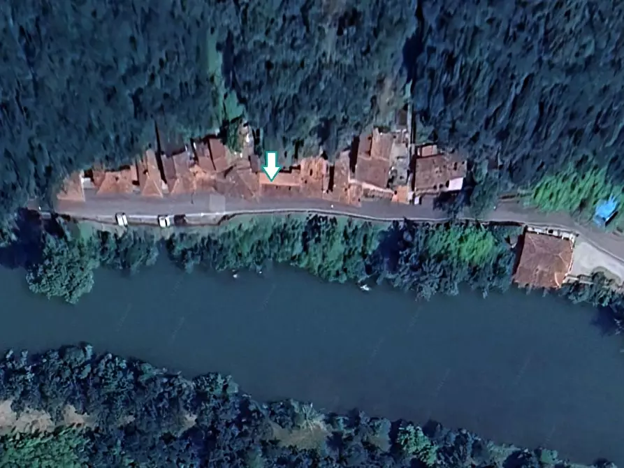 Immagine 2 di Villetta a schiera in vendita  a Lucca