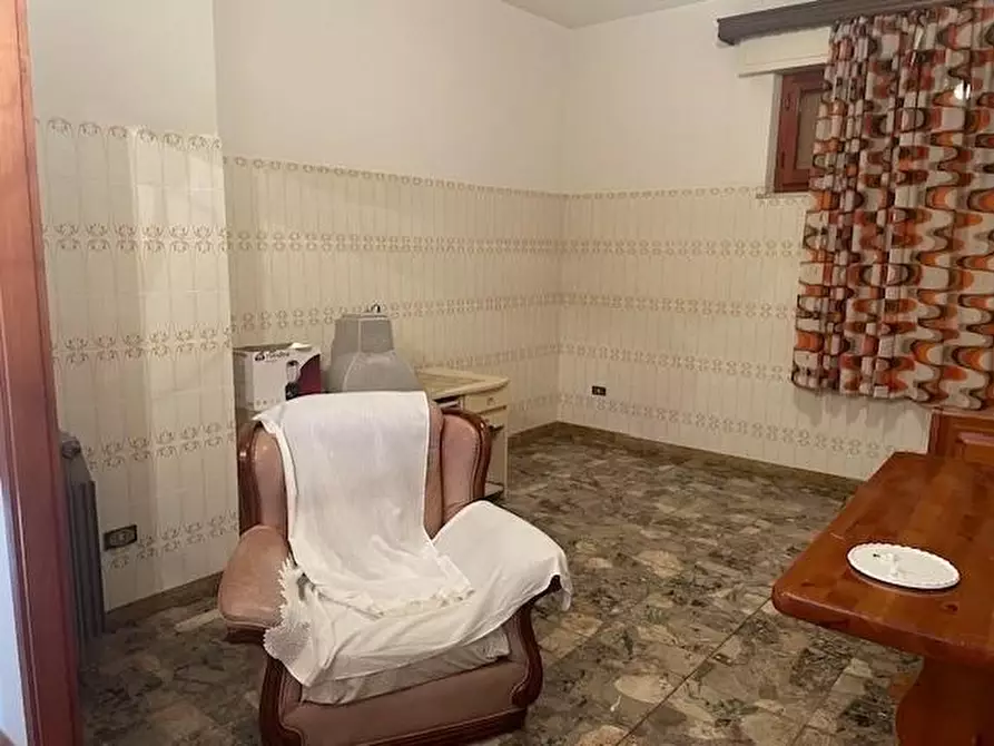 Immagine 21 di Casa semindipendente in vendita  a Massa