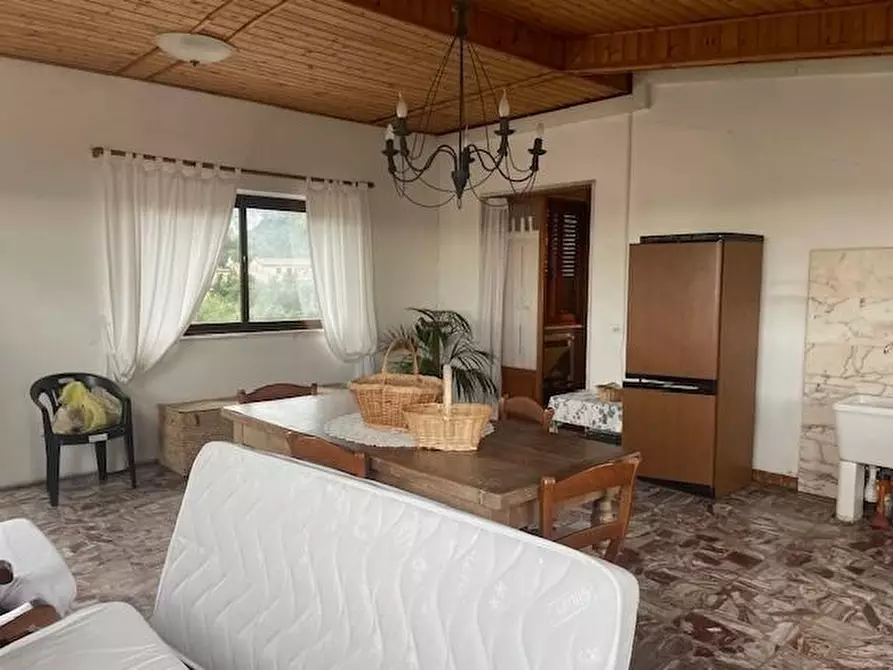 Immagine 46 di Casa semindipendente in vendita  a Massa