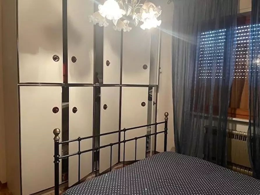 Immagine 15 di Casa semindipendente in vendita  a Massa