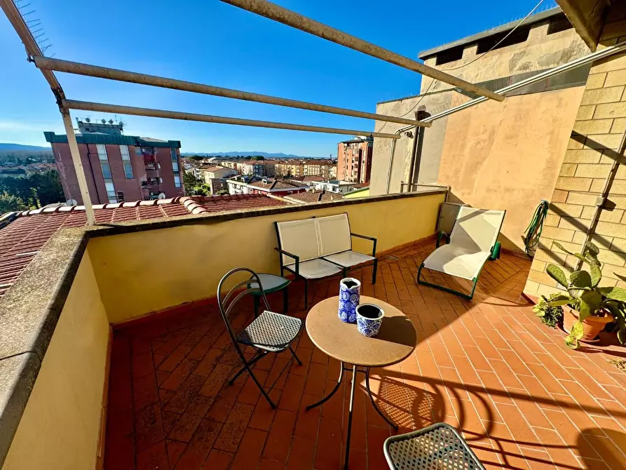 Immagine 16 di Mansarda in vendita  a Pontedera