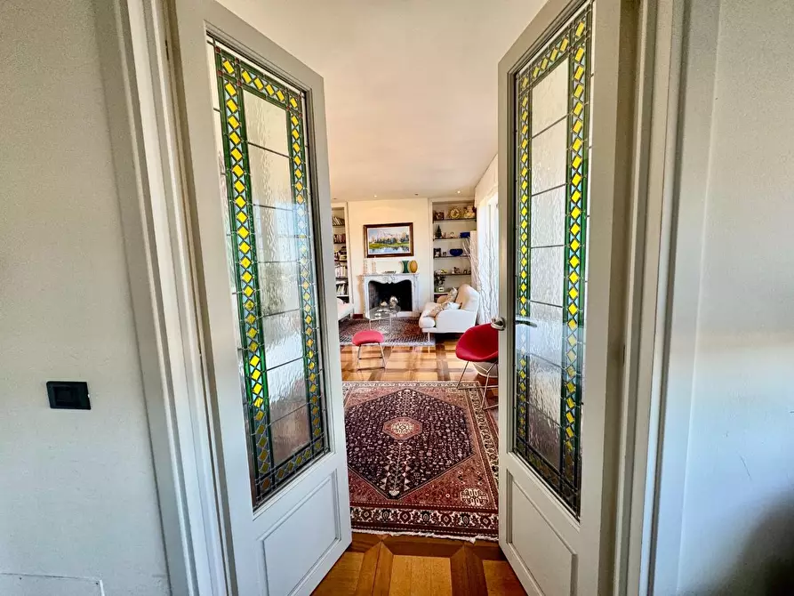 Immagine 11 di Mansarda in vendita  a Pontedera