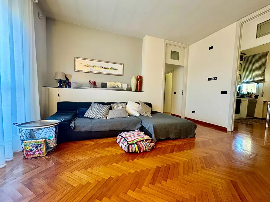 Immagine 22 di Mansarda in vendita  a Pontedera