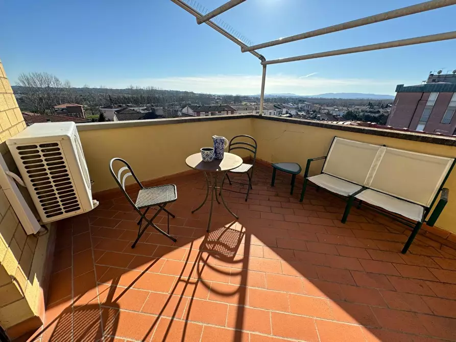 Immagine 3 di Mansarda in vendita  a Pontedera