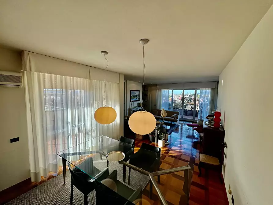 Immagine 9 di Mansarda in vendita  a Pontedera