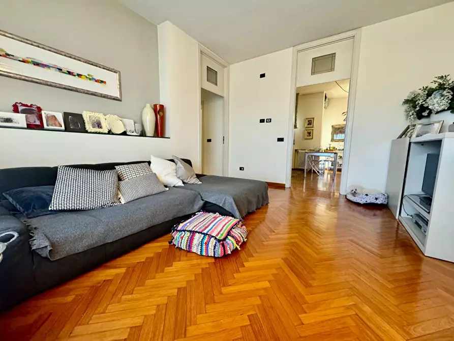 Immagine 23 di Mansarda in vendita  a Pontedera