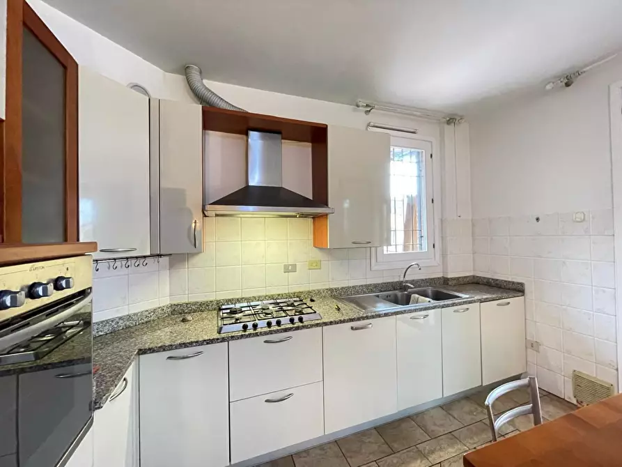 Immagine 29 di Appartamento in vendita  a Empoli