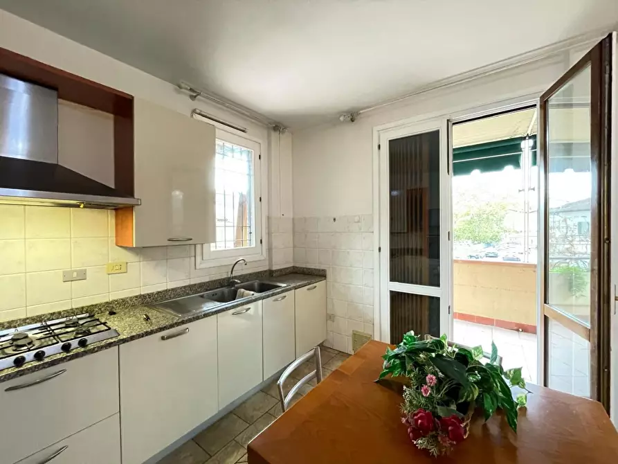 Immagine 16 di Appartamento in vendita  a Empoli