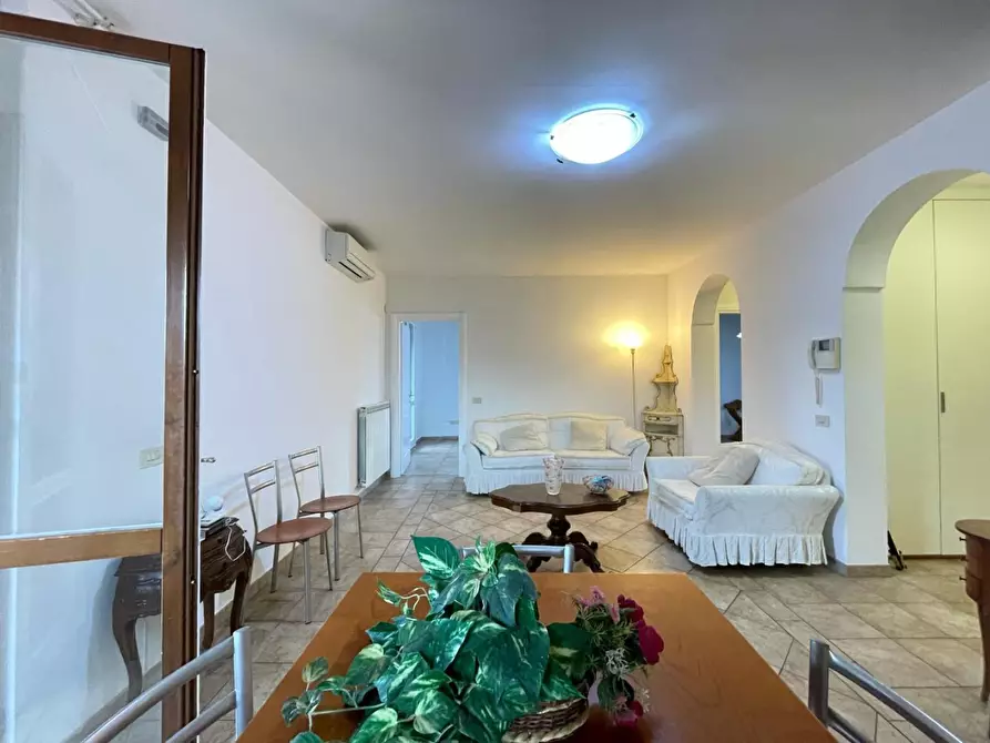 Immagine 10 di Appartamento in vendita  a Empoli